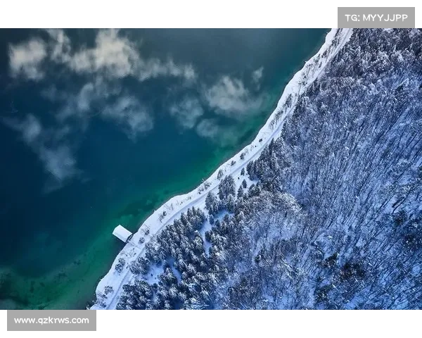 冬季湖边必看景色清单:冰雪覆盖的湖面与静谧的自然之美 冬季湖边必看景色清单:冰雪覆盖的湖面与静谧的自然之美