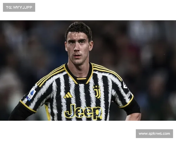 弗拉霍维奇连续进球状态分析与其对球队贡献的深度解读 弗拉霍维奇连续进球状态分析与其对球队贡献的深度解读